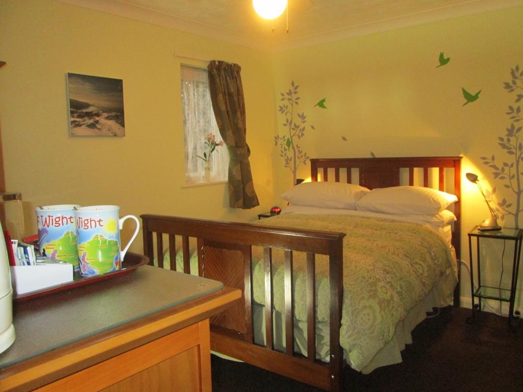 Crossways House Bed And Breakfast East Cowes Bilik gambar